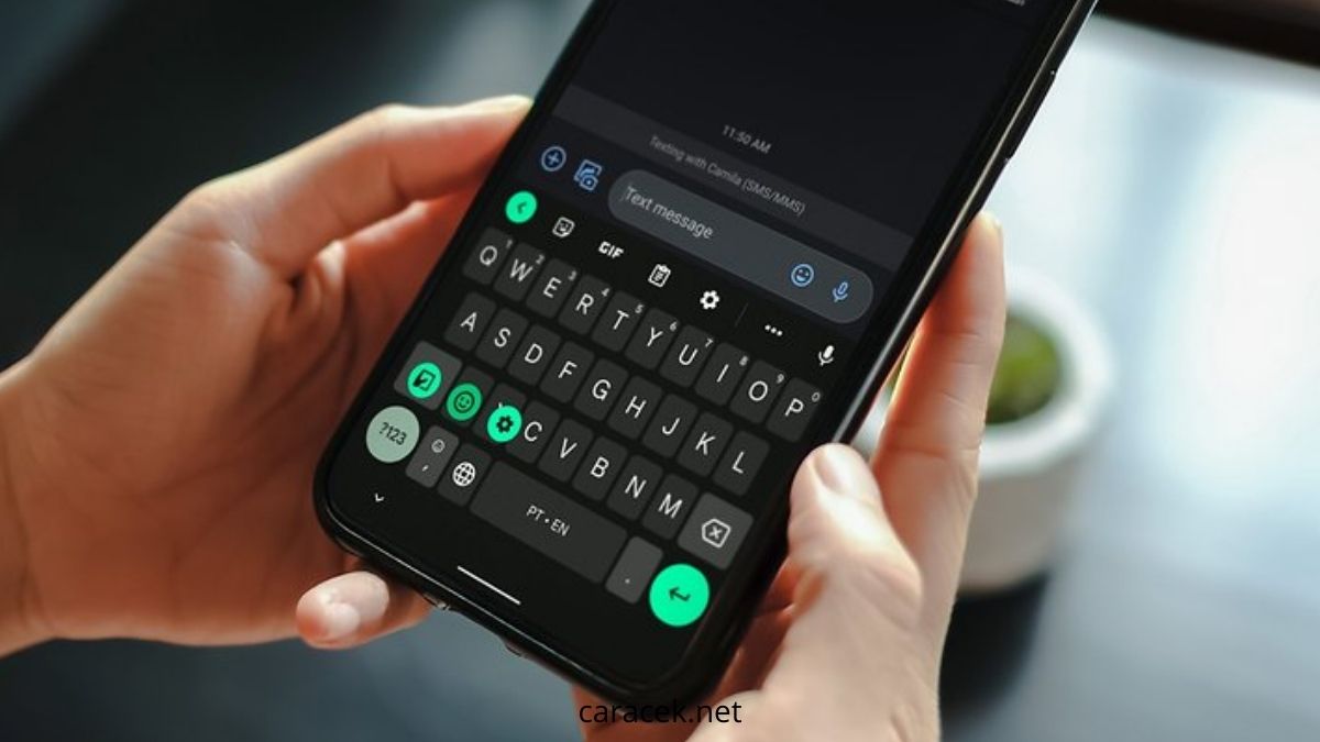 cara mengembalikan keyboard di whatsapp